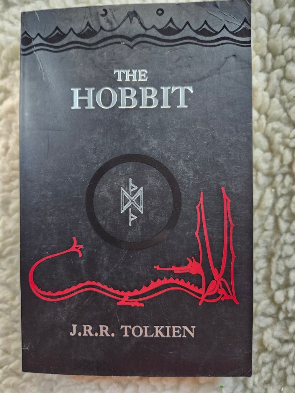 J R R Tolkien The Hobbit Paperback 1999 HarperCollins Edition ISBN 0-261-10221-4